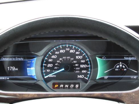 Used 2018 Ford Taurus Limited AWD/4WD image 22