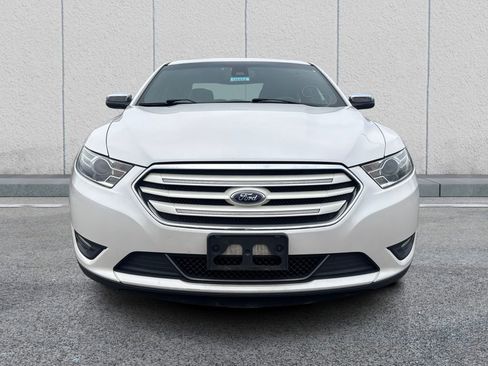 Used 2017 Ford Taurus Limited w/ Driver Assist Package AWD/4WD image 2