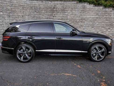 Used 2025 Genesis GV80 3.5T Prestige image 3