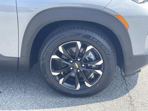 Used 2023 Chevrolet TrailBlazer LT w/ Convenience Package FWD image 10