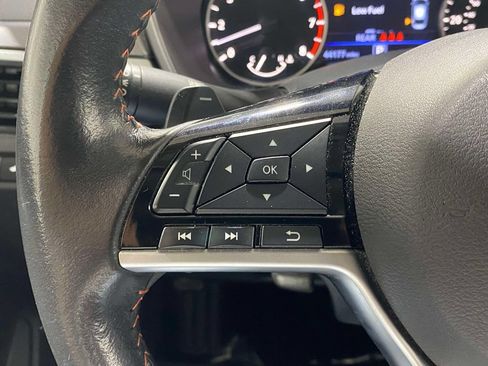 Used 2024 Nissan Altima 2.5 SR FWD image 22