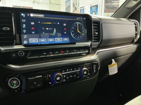 New 2026 Chevrolet Silverado 1500 LT w/ Z71 Off-Road Package AWD/4WD image 22
