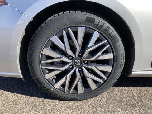 Used 2023 Nissan Altima 2.5 SV image 37