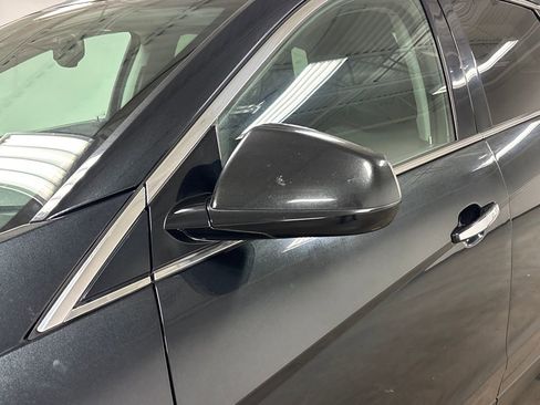 Used 2013 Cadillac SRX Luxury image 9