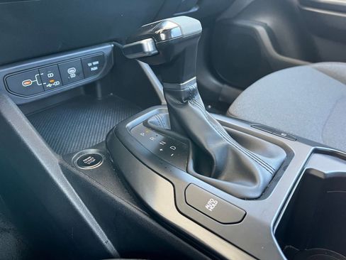 Used 2025 Kia K4 LXS image 42