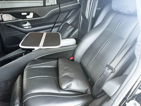 Used 2022 Mercedes-Benz Maybach GLS 600 4MATIC image 30