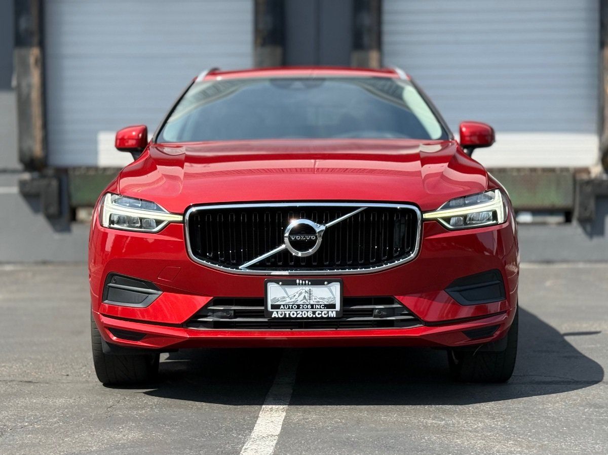 Used 2019 Volvo XC60 T5 Momentum w/ Premium Package AWD/4WD image 10