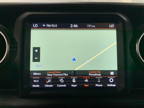 Used 2020 Jeep Gladiator Overland image 8