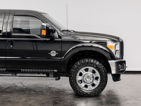 Used 2016 Ford F250 Lariat w/ Lariat Ultimate Package AWD/4WD image 22