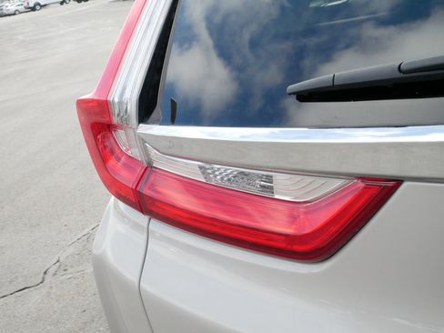 Used 2018 Honda CR-V EX-L image 17