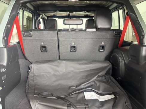 Used 2023 Jeep Wrangler Unlimited Rubicon 4xe image 21