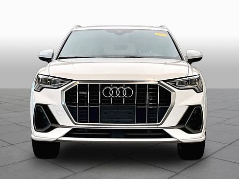 Used 2023 Audi Q3 2.0T Premium w/ Convenience Package AWD/4WD image 4