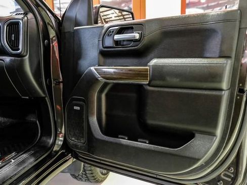 Used 2021 Chevrolet Silverado 1500 LT Trail Boss w/ LT Trail Boss Premium Package image 41