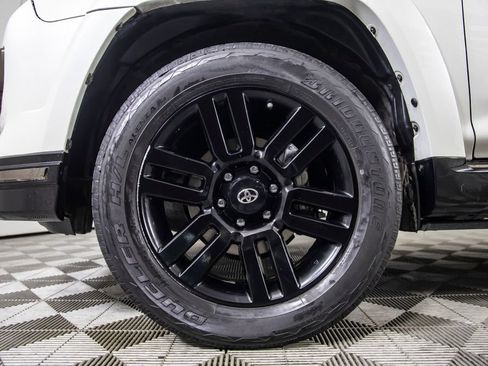 Used 2019 Toyota 4Runner Limited AWD/4WD image 43