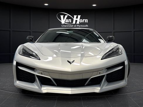 Used 2024 Chevrolet Corvette Z06 w/ Stealth Interior Trim Package RWD image 2