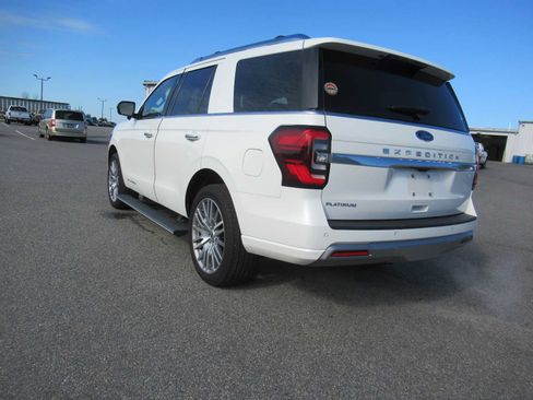 Used 2022 Ford Expedition Platinum AWD/4WD image 7