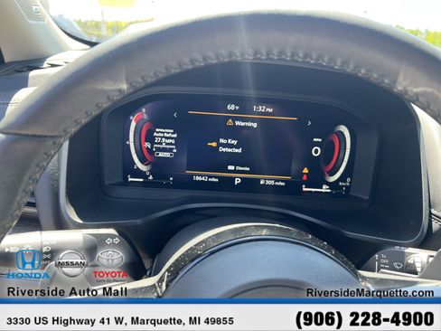 Used 2024 Nissan Rogue Platinum AWD/4WD image 16