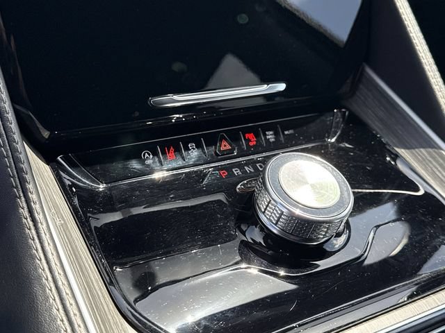 Used 2023 Jeep Wagoneer Series III w/ Preferred Equipment Group RWD image 20