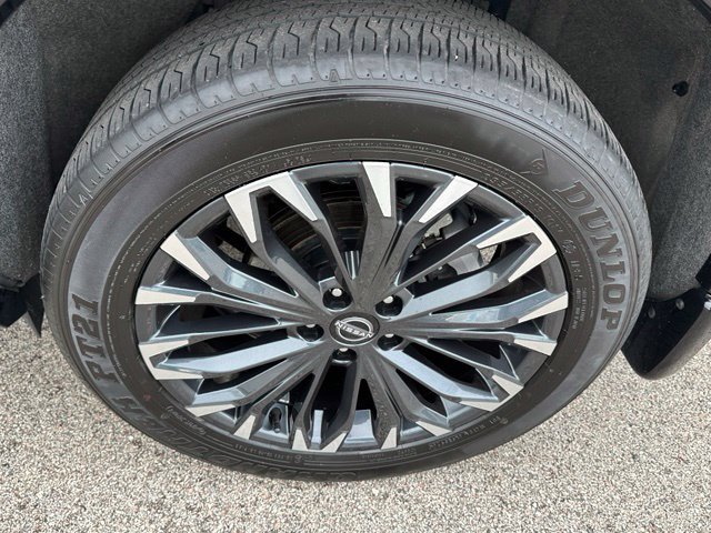 Used 2024 Nissan Rogue Platinum w/ Platinum Premium Package AWD/4WD image 8