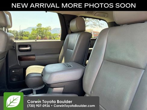 Used 2012 Toyota Sequoia Platinum AWD/4WD image 14