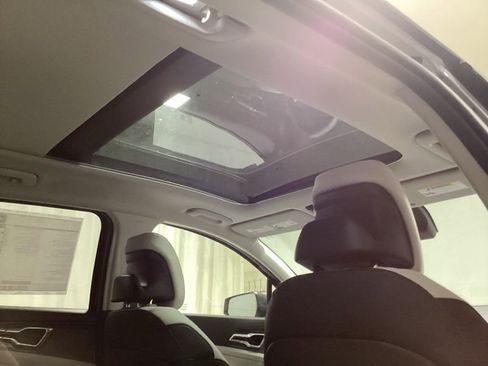 New 2026 Kia Sportage EX AWD/4WD image 13