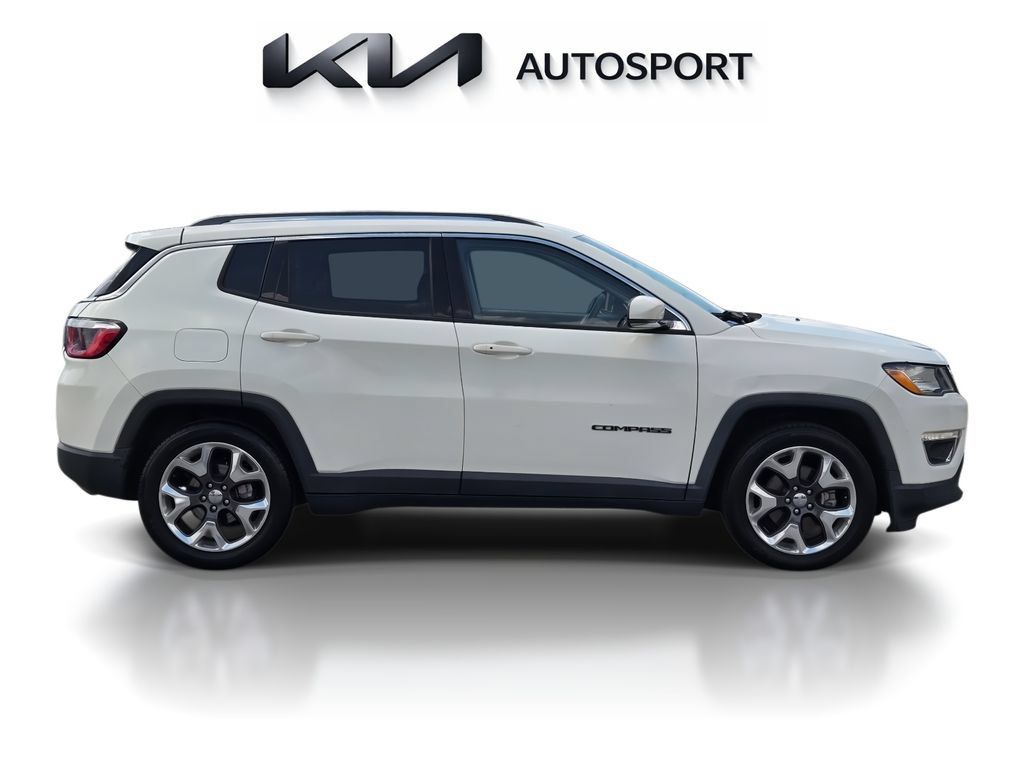 Used 2019 Jeep Compass Limited FWD image 7
