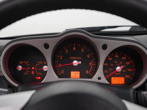 Used 2005 Nissan 350Z Touring RWD image 22