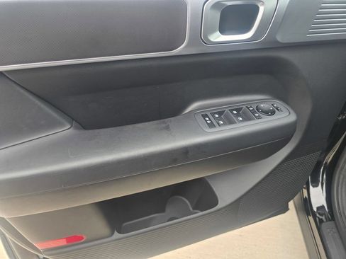 Used 2025 Hyundai Santa Fe SE FWD image 22