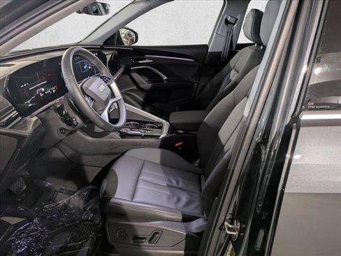 Certified 2025 Audi Q5 Premium w/ Convenience Package image 25