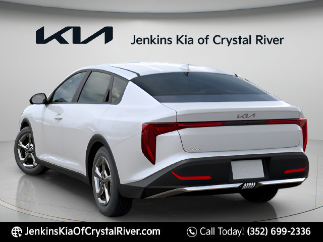 New 2026 Kia K4 FWD image 8