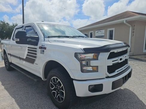 Used 2017 Ford F150 XLT w/ Equipment Group 301A Mid RWD image 3