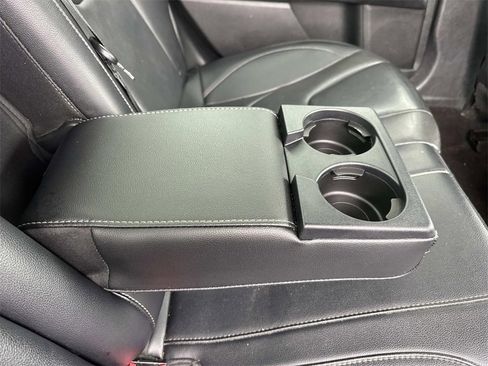 Used 2017 Ford Fusion Titanium image 12