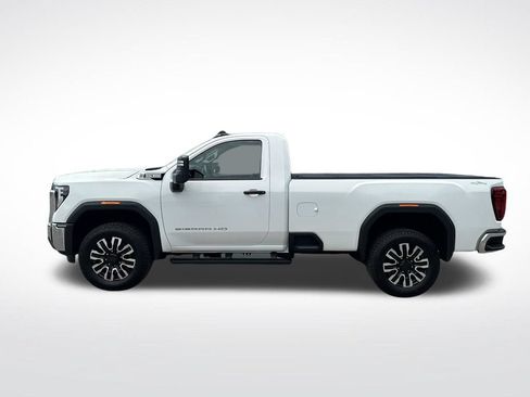 Used 2025 GMC Sierra 2500 Pro AWD/4WD image 3
