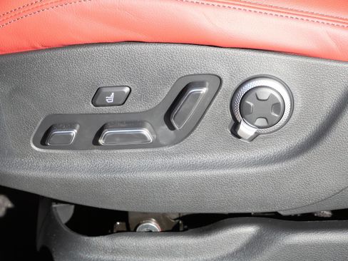 New 2026 Genesis GV70 2.5T Sport Prestige image 6