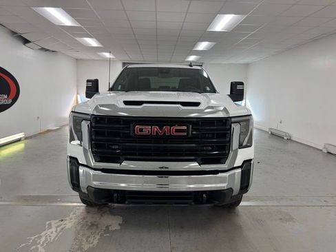 New 2026 GMC Sierra 3500 Pro w/ Convenience Package image 2