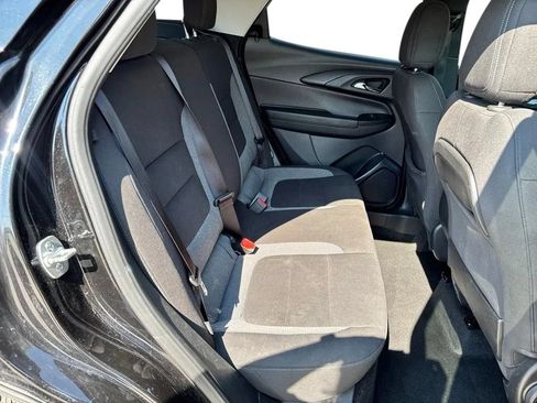 Used 2025 Chevrolet TrailBlazer LT FWD image 27