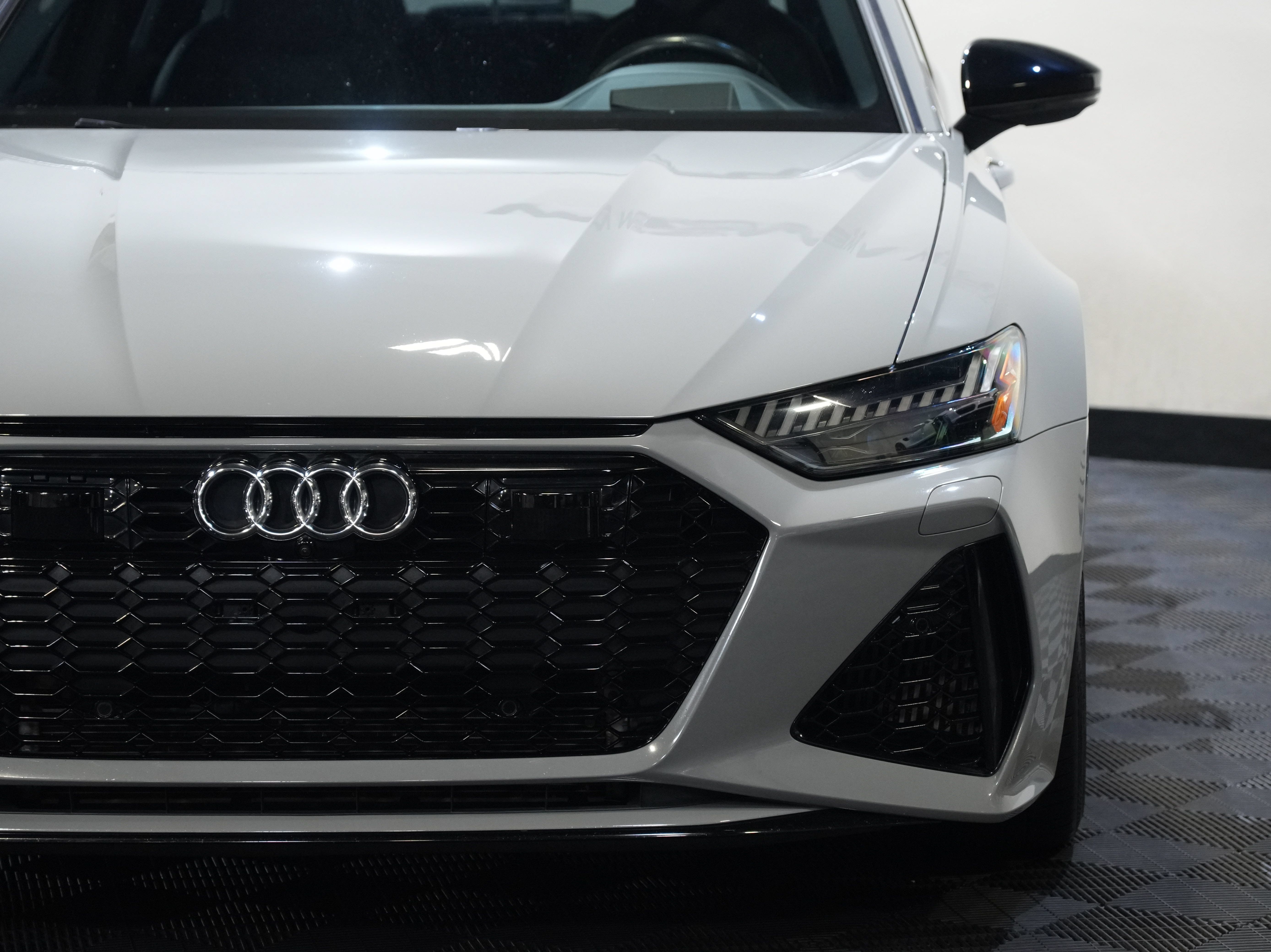 Used 2022 Audi RS 6 AWD/4WD image 10