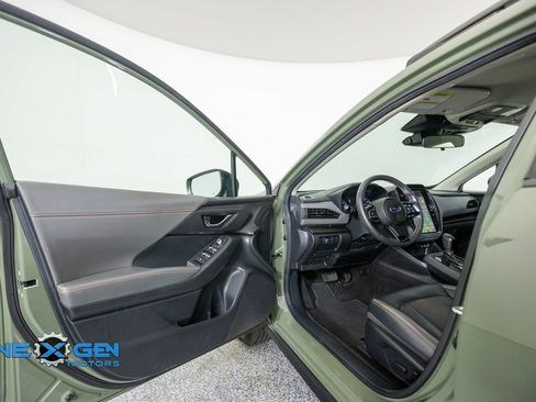 Used 2024 Subaru Crosstrek 2.5i Limited AWD/4WD image 9
