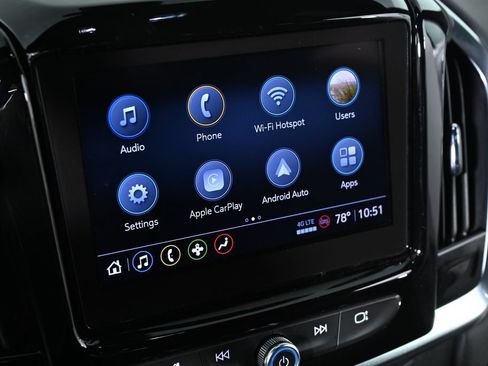 Used 2023 Chevrolet Traverse LT FWD image 16