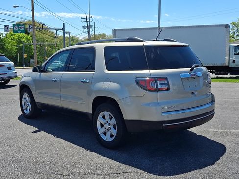 Used 2014 GMC Acadia SLE AWD/4WD image 4