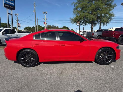 Used 2023 Dodge Charger SXT w/ Blacktop Package RWD image 4