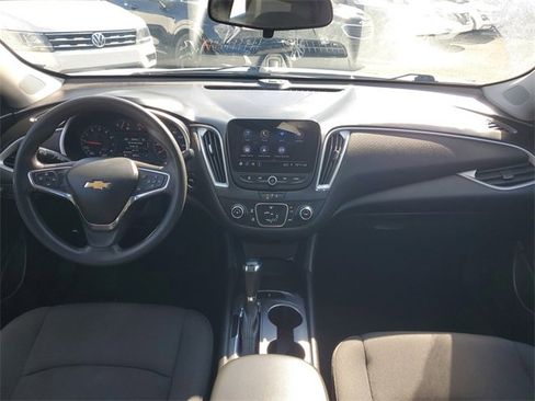 Used 2020 Chevrolet Malibu LS image 14