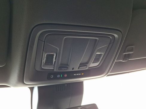 Used 2023 Chevrolet Silverado 1500 LT image 25