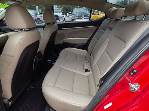 Used 2018 Hyundai Elantra Limited FWD image 13