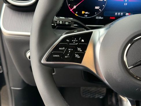 Used 2026 Mercedes-Benz GLC 300 4MATIC image 17