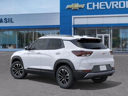 New 2026 Chevrolet TrailBlazer LT w/ LT Cold Weather Package AWD/4WD image 3