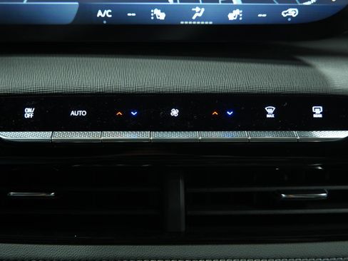 New 2026 Buick Enclave Preferred image 39