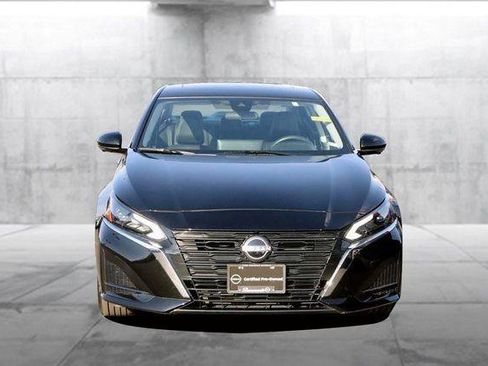 Used 2025 Nissan Altima 2.5 SL image 4