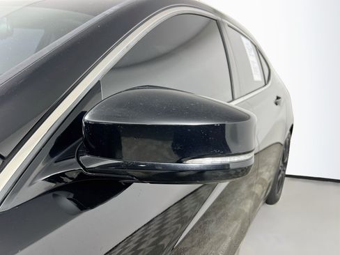 Used 2017 Acura TLX FWD image 13