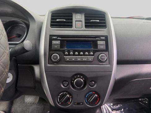 Used 2017 Nissan Versa SV FWD image 21